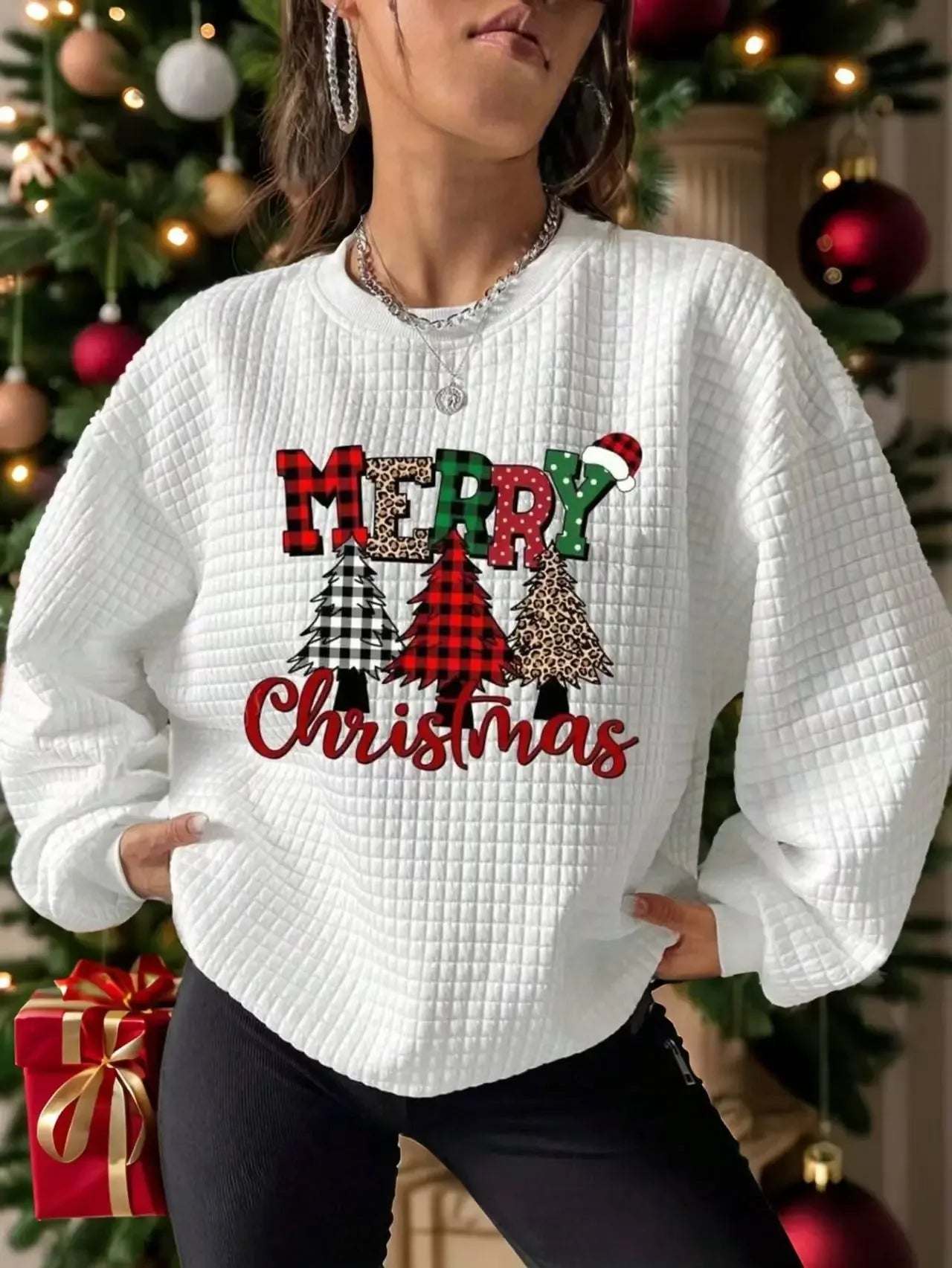 Plus Size Christmas-Themed Printed Sweatshirt Adding Elegance to Your Holiday Wardrobe